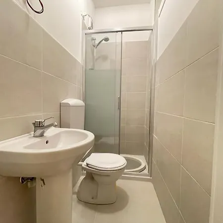 Centro Commerciale - Walterigato Solo Per Famiglie Apartment